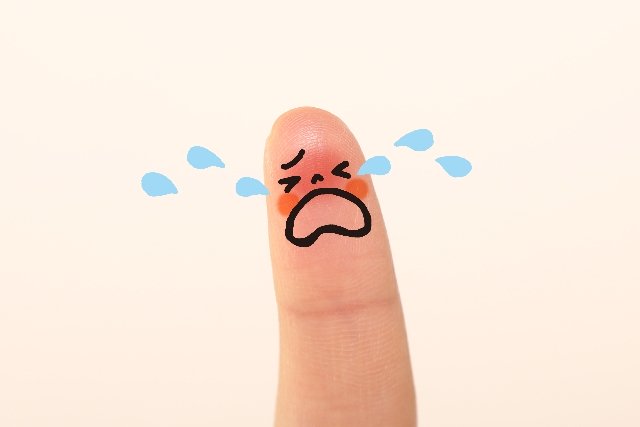 突発性発疹で赤ちゃんの顔が真っ赤に…かかったら病院に行くべきなのか？