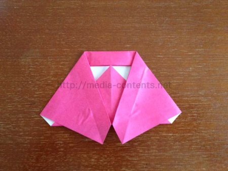 a-mantlea-cloak-origami9